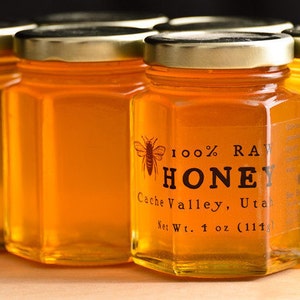 Salted Honey Caramel 1/4 lb. Box image 4