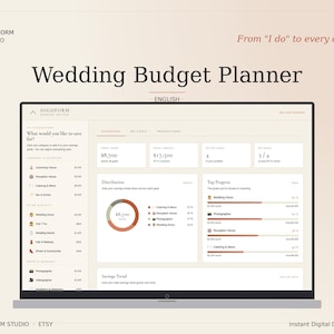 Könnte beinhalten: Ein Laptop-Bildschirm zeigt eine Benutzeroberfläche für einen Hochzeitsbudgetplaner. Die Oberfläche zeigt Sparziele, Verteilungsdiagramme und Fortschrittsbalken. Der Text enthält "Wedding Budget Planner" und "Instant Digital Download."
