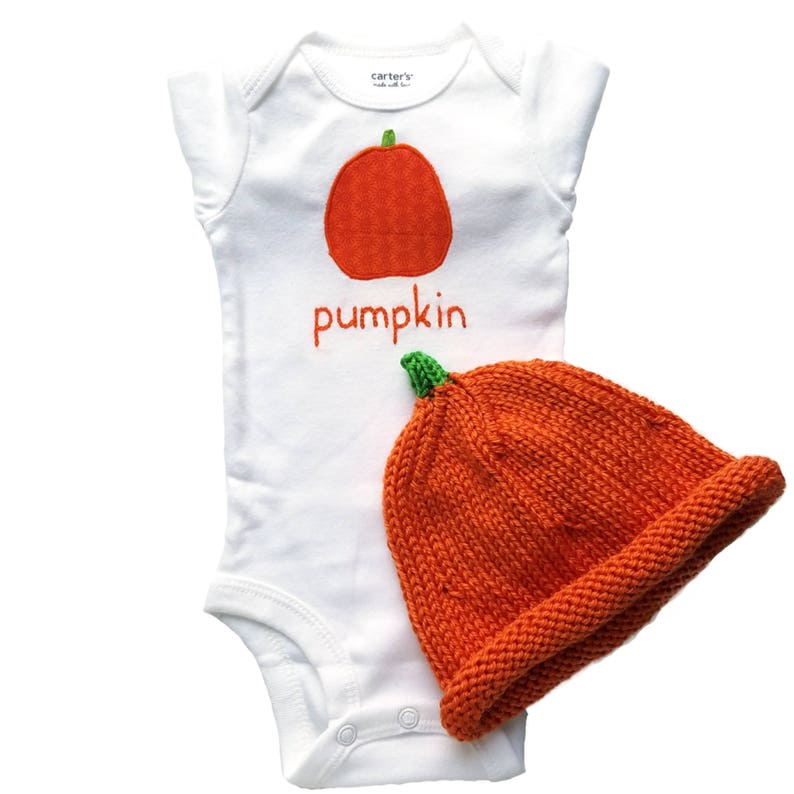 Going Home Outfit FVB017P FVH017P HAND EMBROIDERED Bodysuit Onesie Hand Knit Beanie Hat for Newborn Infant Pumpkin New Baby Gift Set
