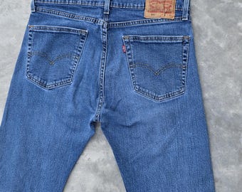 Levi's 505 So Soft, talla 32x32, corte recto relajado.