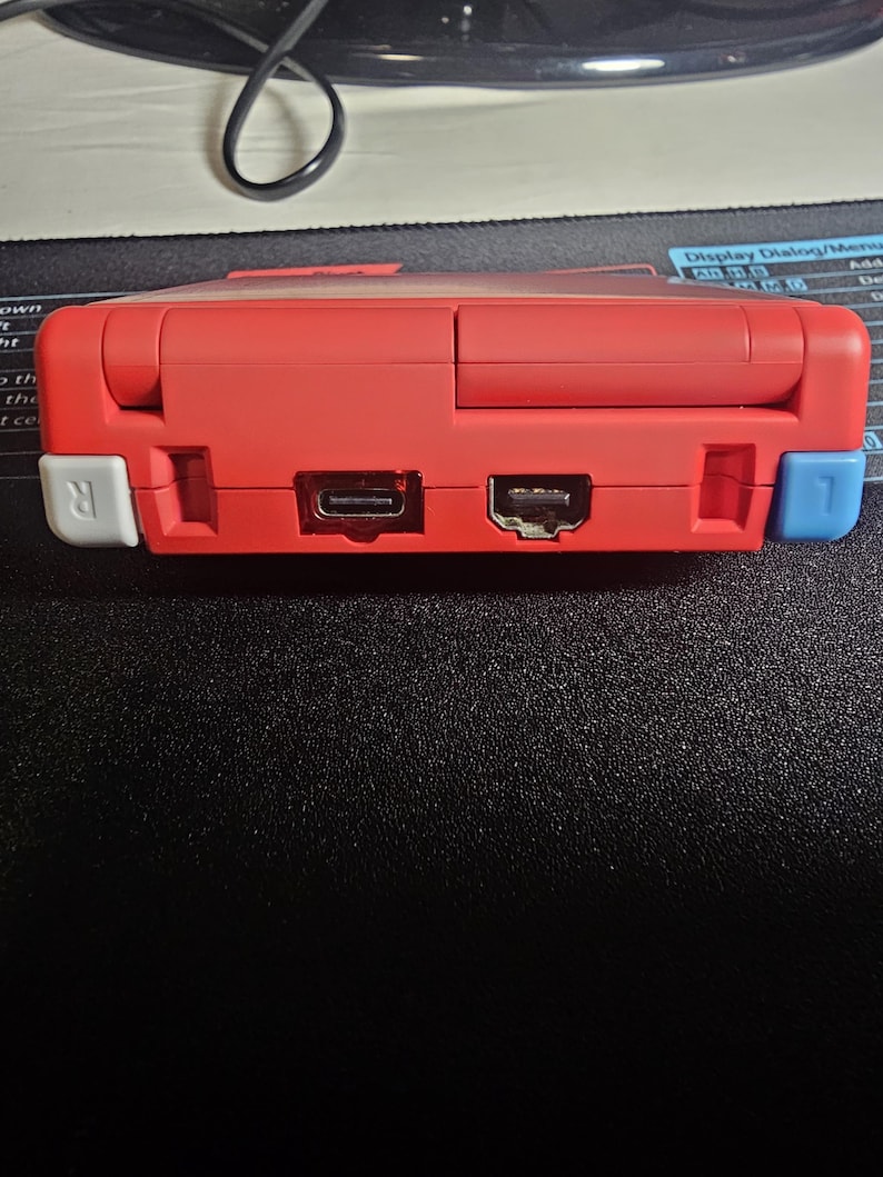 Game Boy Advance SP IPS V5 Modded Console | USB-C Charging | FunnyPlaying 950mAh Battery | Upgraded Speaker | Retro Handheld Game System bild 4