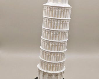 Lámpara de la Torre Inclinada de Pisa / Luz nocturna de un monumento arquitectónico italiano