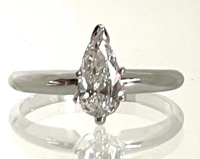 Vintage White Gold Pear Shaped Diamond Engagement Ring, Diamond Engagement Ring, Pear Shaped Diamond Solitaire Ring. Diamond Solitaire