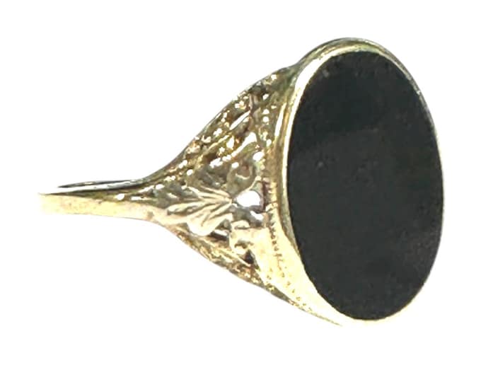 14K Gold Filigree Ring: Vintage Black Onyx Bezel