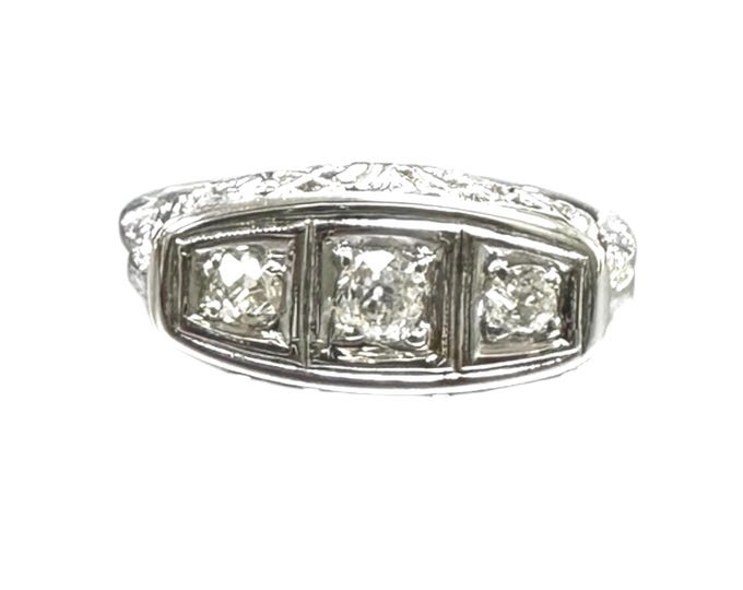 Edwardian 14k White Gold Diamond Filigree Ring: Antique Jewelry