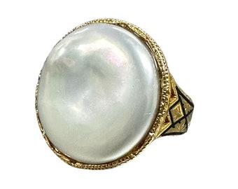 Unique Black Enamel Vintage Pearl Ring with Yellow Gold Accents - Vintage Beauty