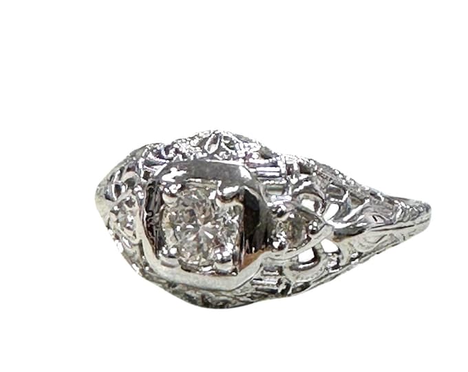 Antique Edwardian 18K White Gold Diamond Filigree Ring