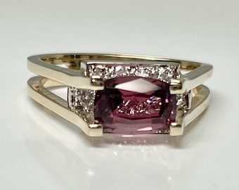 Vintage 14k Yellow Gold Peach Tourmaline Diamond Ring, Size 4.75