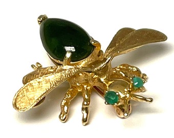 Yellow Gold Jade and Emerald Bug Brooch, Bug Pin, Vintage Bee Pin, Bee Pin, Vintage Yellow gold Pin