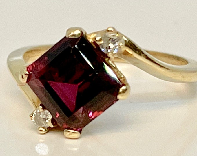 Vintage Garnet and Diamond Ring, Garnet Bypass Ring, Garnet and Diamond Ring, January Birthstone Ring