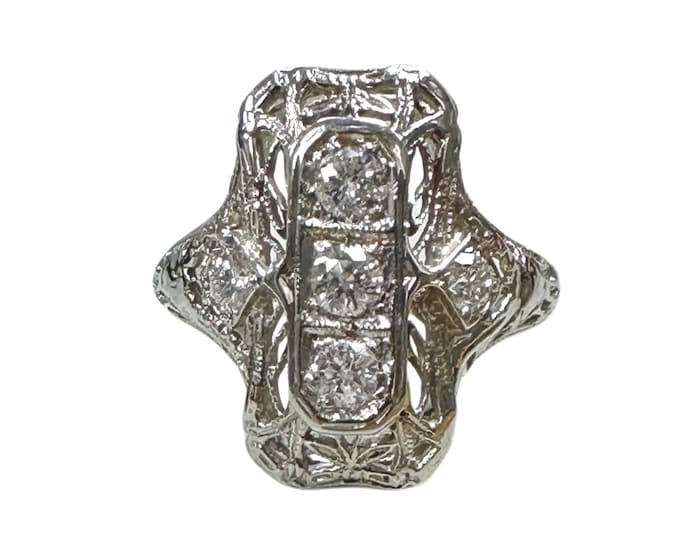 Antique White Gold Filigree Diamond Ring: Edwardian Sparkle