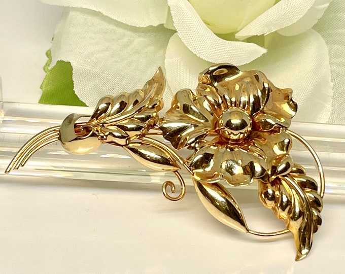 Retro Yellow Gold Flower Pin, Stylized Flower Pin, Vintage Flower Pin, Hallmarked Brooch, Retro Brooch, Retro Flower Brooch