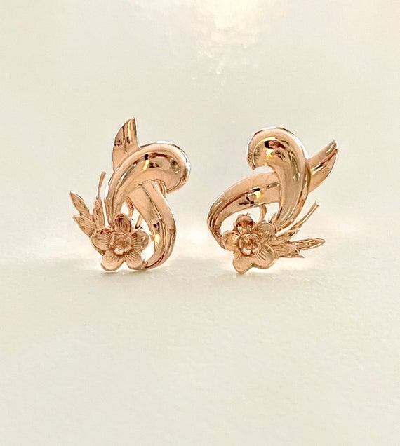 Yellow Gold Clip On Flower Earrings, Vintage Clip 