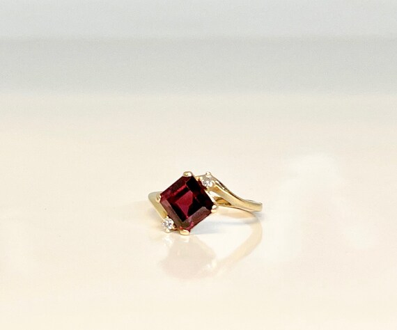 Vintage Garnet and Diamond Ring, Garnet Bypass Ri… - image 2