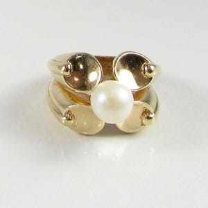 14K Yellow Gold Pearl Ring: Vintage Statement Jewelry, June Birthstone