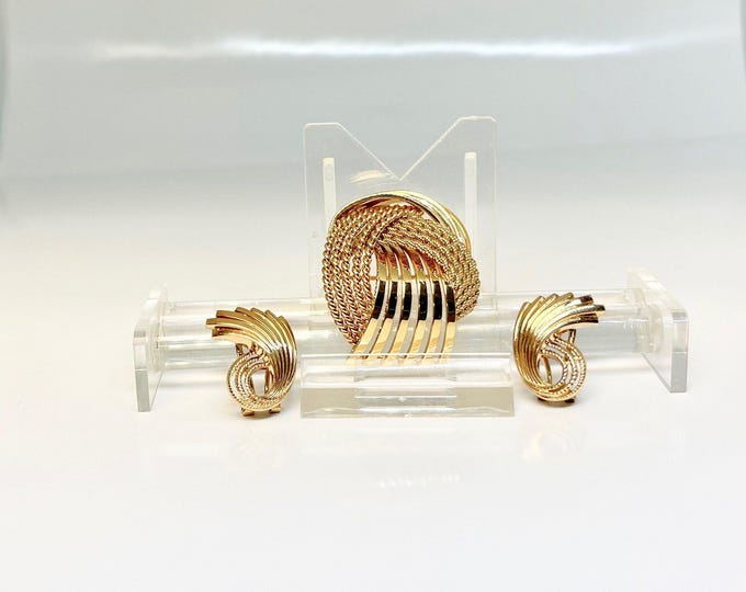 Yellow Gold Retro Pin and Earring Set, Brooch and Earrings, Vintage Pin and Earring Set