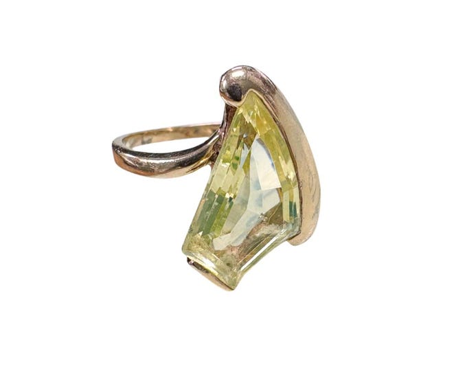 J.J. White 10K Yellow Gold Modernist Ring, Faceted Pale Green Glass Stone