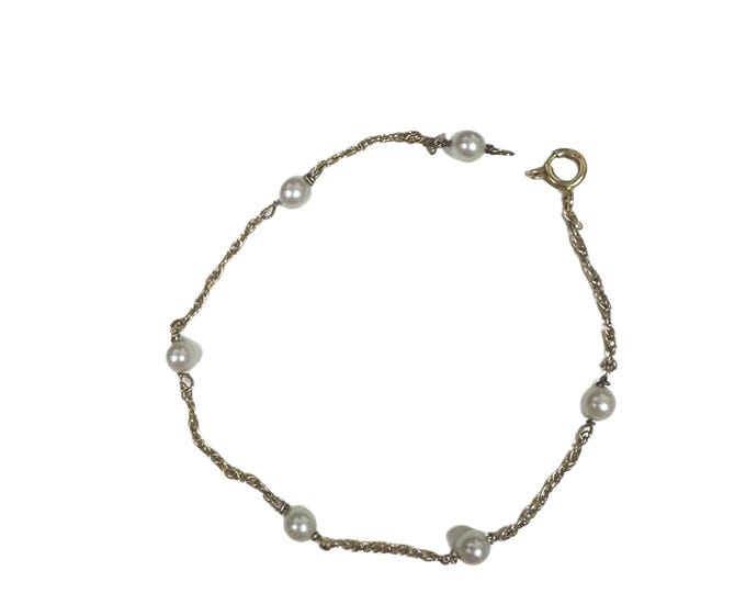 Vintage 18 Karat Yellow Gold Cultured Pearl Station Bracelet