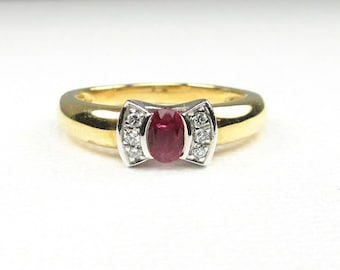18K Gold Estate Ruby and Diamond Ring - Size 7.25