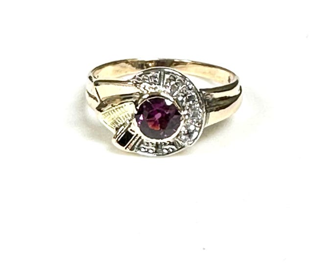 Stunning 10K Yellow and White Gold Garnet and Diamond Ring with Retro Flair