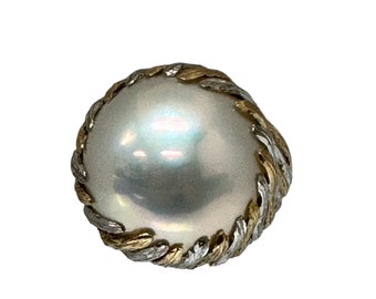 Vintage 14 Karat White, Rose and Yellow Gold Mabe Pearl Ring