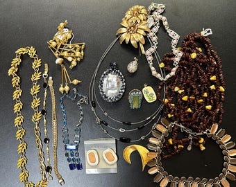 Jewelry Lot, Broken Jewelry, Craft Supplies