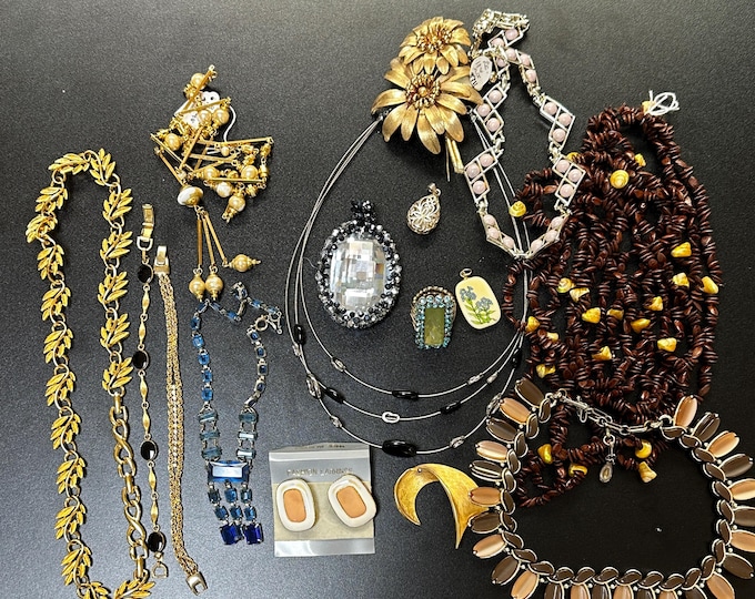 Jewelry Lot, Broken Jewelry, Craft Supplies