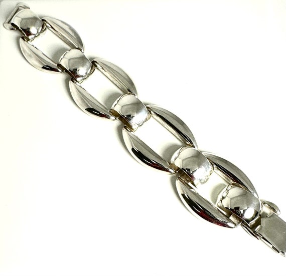 Statement Piece: Handcrafted Large Chunky Link Si… - image 1