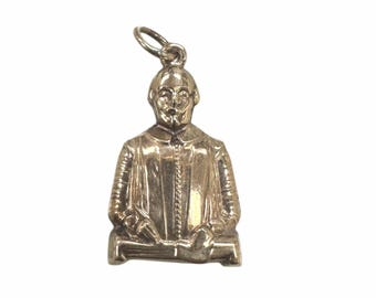 Authentic Antique Hallmarked Stamped 9 Karat Yellow Gold William Shakespeare Charm or Pendant
