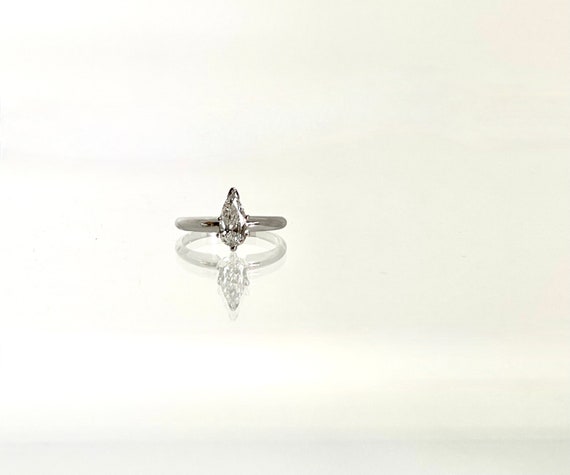 Vintage White Gold Pear Shaped Diamond Engagement… - image 4