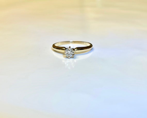 Yellow Gold Vintage Diamond Engagement Ring, Solit