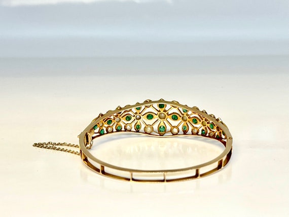 Vintage Yellow Gold Emerald and Pearl Bangle Brac… - image 5