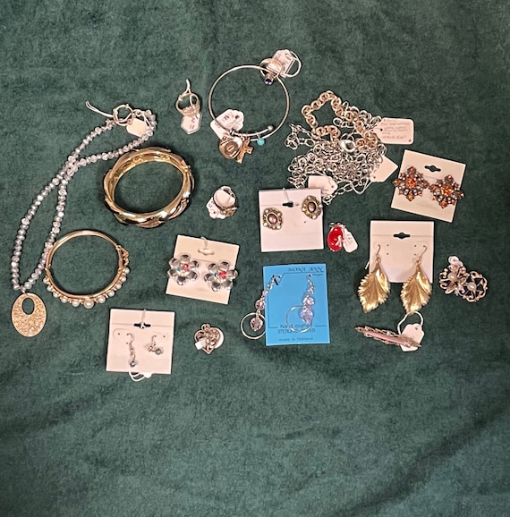 Bag Lot of Miscellaneous Jewelry, Sterling Rings,… - image 1