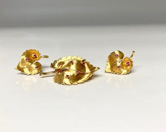 Yellow Gold Ruby Pin and Earring Set, Yellow Gold Leaf Pin and Earrings, Ruby Brooch and Earrings, Vintage Leaf Brooch and Earrings