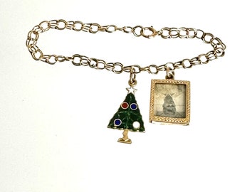 Vintage 14 Karat Yellow Gold Charm Bracelet with Green Enamel Christmas Tree and a Charm with Photographs, Link Bracelet with Charms