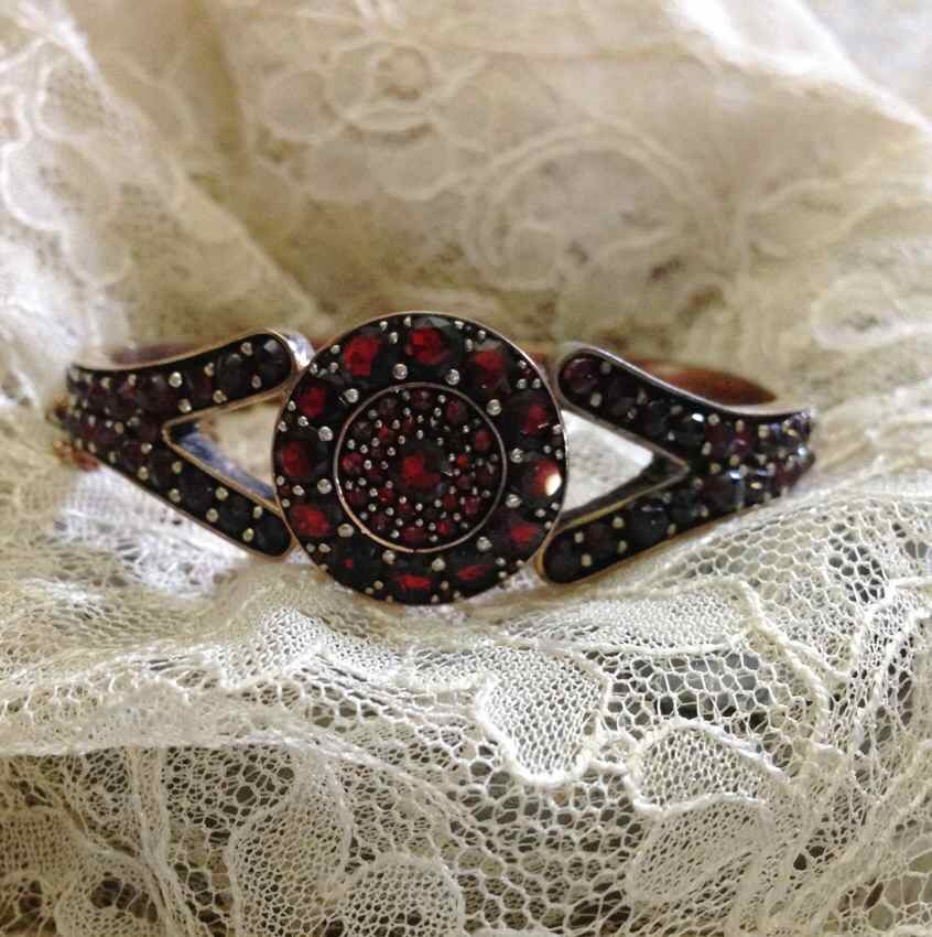 Antique Bohemian garnet bracelet. – BabaBarock, Baba Store
