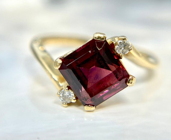 Vintage Garnet and Diamond Ring, Garnet Bypass Ri… - image 7