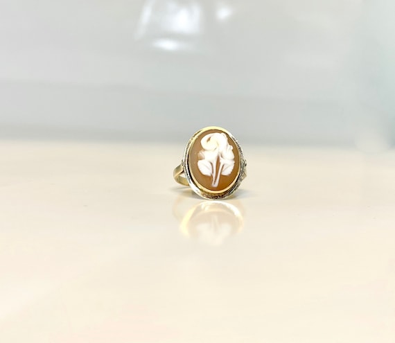 Yellow Gold Cameo Ring, Cameo of Flower, Flower C… - image 2