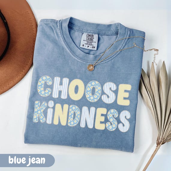 Choose Kindness Shirt Comfort Colors®, Faux Pearl Be Kind Teacher Shirt, Inspirational Daisy Tee, Positive Message Shirt, Teacher Gift Women