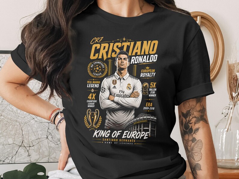 C Ronaldo Vintage Shirt, CR7 Real Madrid Soccer Halftone Design for Woman and Man, Christiano CR7 Merch Gift, Ronaldo 90s Bootleg Tshirt