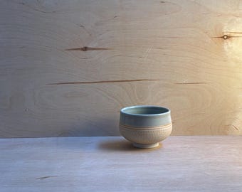 Teeschale in Teeschale mit Chatter