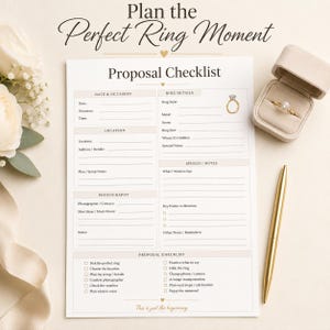 Puede incluir: Una lista de verificación de propuesta con el texto "Plan the Perfect Ring Moment" y "Proposal Checklist". La lista de verificación incluye secciones para la fecha, la ubicación, los detalles del anillo y las notas del discurso. También se ve un bolígrafo dorado y un anillo en una caja beige.
