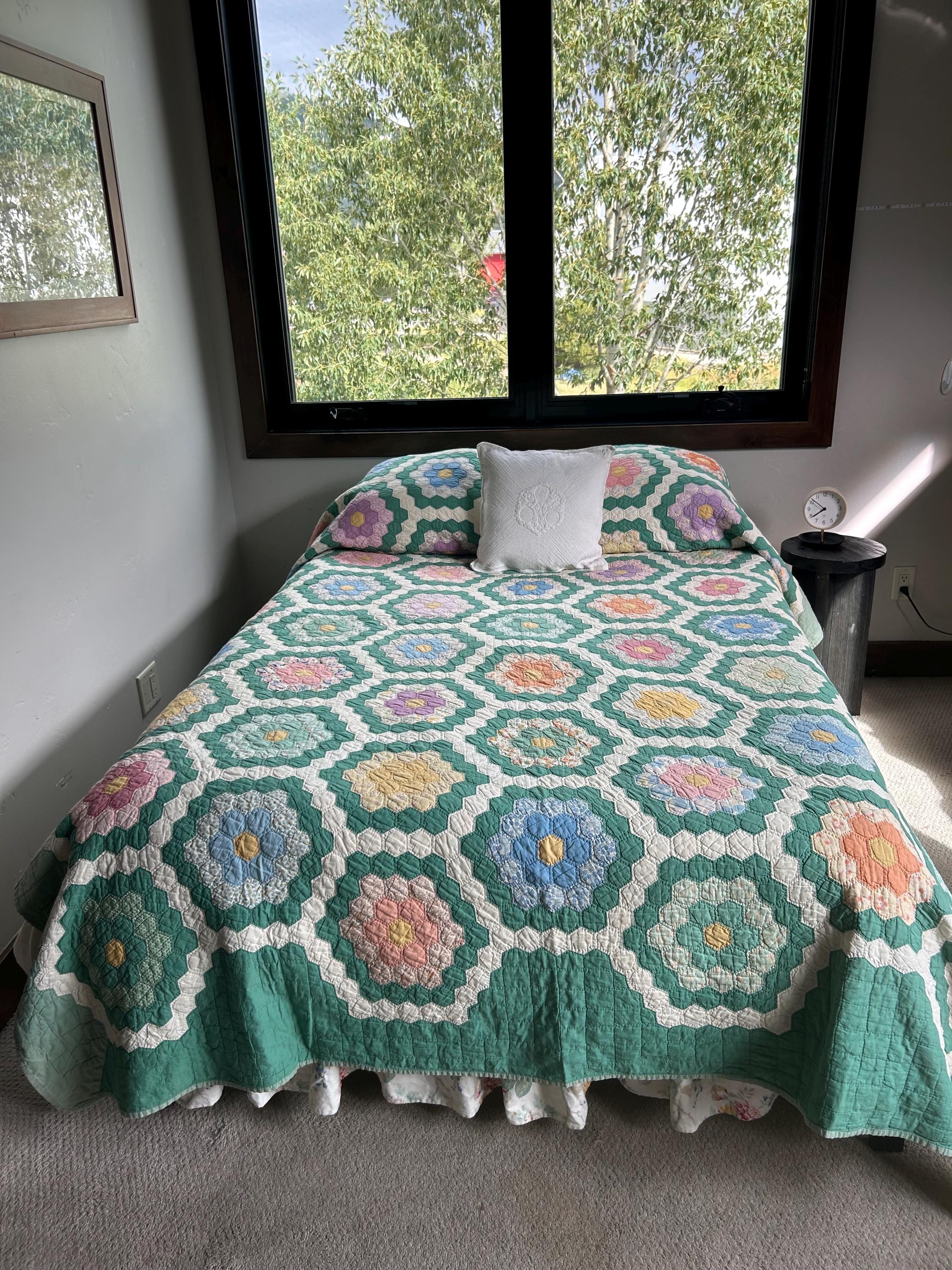 Antique quilt grandmothers flower garden - Etsy 日本
