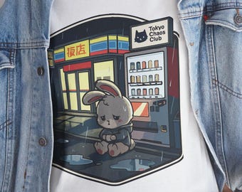 Koszulka z motywem smutnego króliczka w nocnym sklepie spożywczym | Kawaii Night Scene