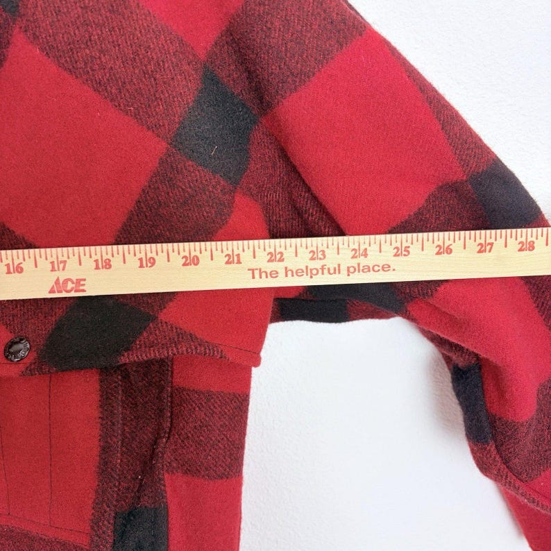 Vintage Filson 1970s Mackinaw Red Buffalo Plaid Wool Jacket Size 42 Mens USA image 16