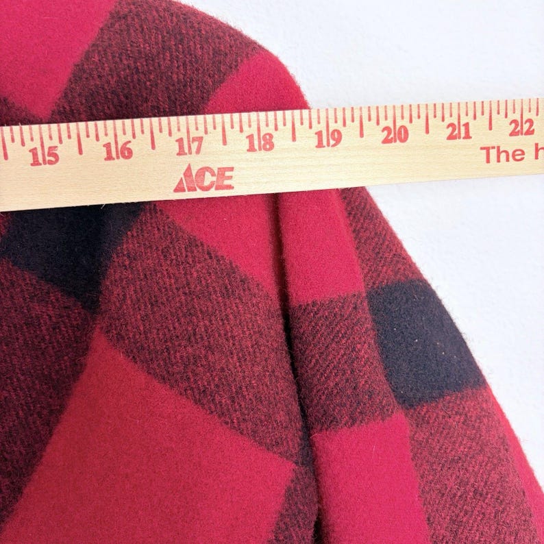 Vintage Filson 1970s Mackinaw Red Buffalo Plaid Wool Jacket Size 42 Mens USA image 15