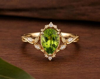 Anillo de peridoto para mujer / Anillo de gema verde talla pera / Anillo de oro con diseño natural / Anillo de compromiso único / Regalo de piedra natal de agosto