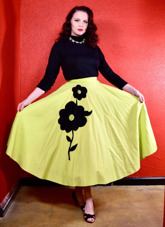 1950s Circle Skirt Felt Flower on Chartreuse Cotto