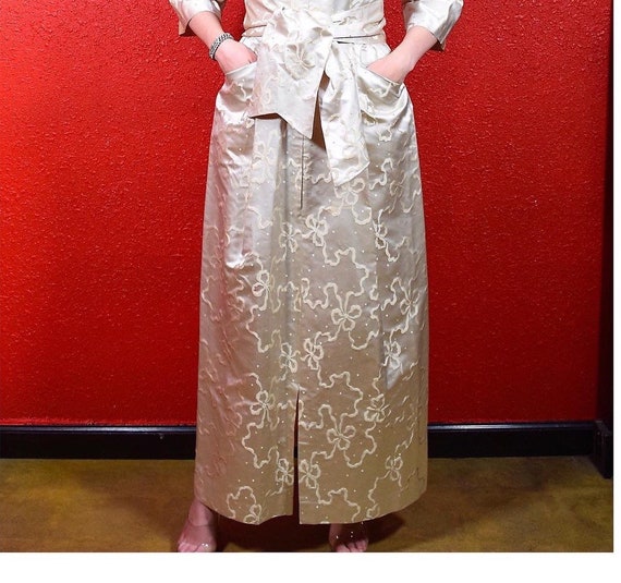 1950s Bow Print Silk Dynasty Lounge Robe - Gem