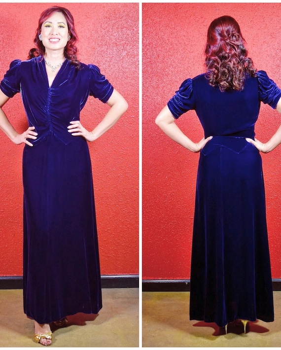 1930s Blue Velvet Evening Gown - image 3